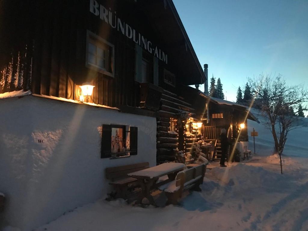 Bruendling-Alm Berggasthof Auf 1167M Auf Dem Hochfelln Bergen  Bagian luar foto
