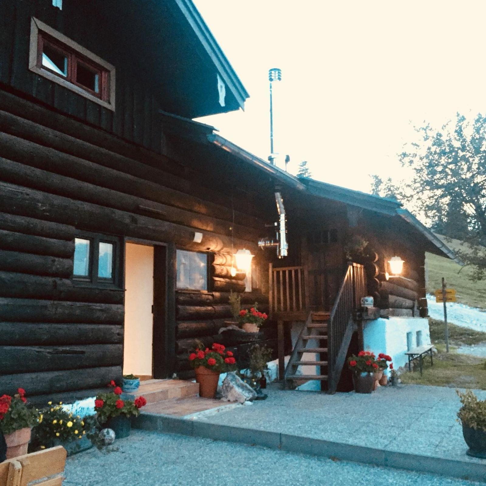 Bruendling-Alm Berggasthof Auf 1167M Auf Dem Hochfelln Bergen  Bagian luar foto